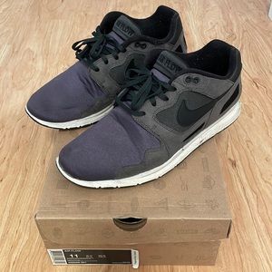 Nike Air Flow size 11